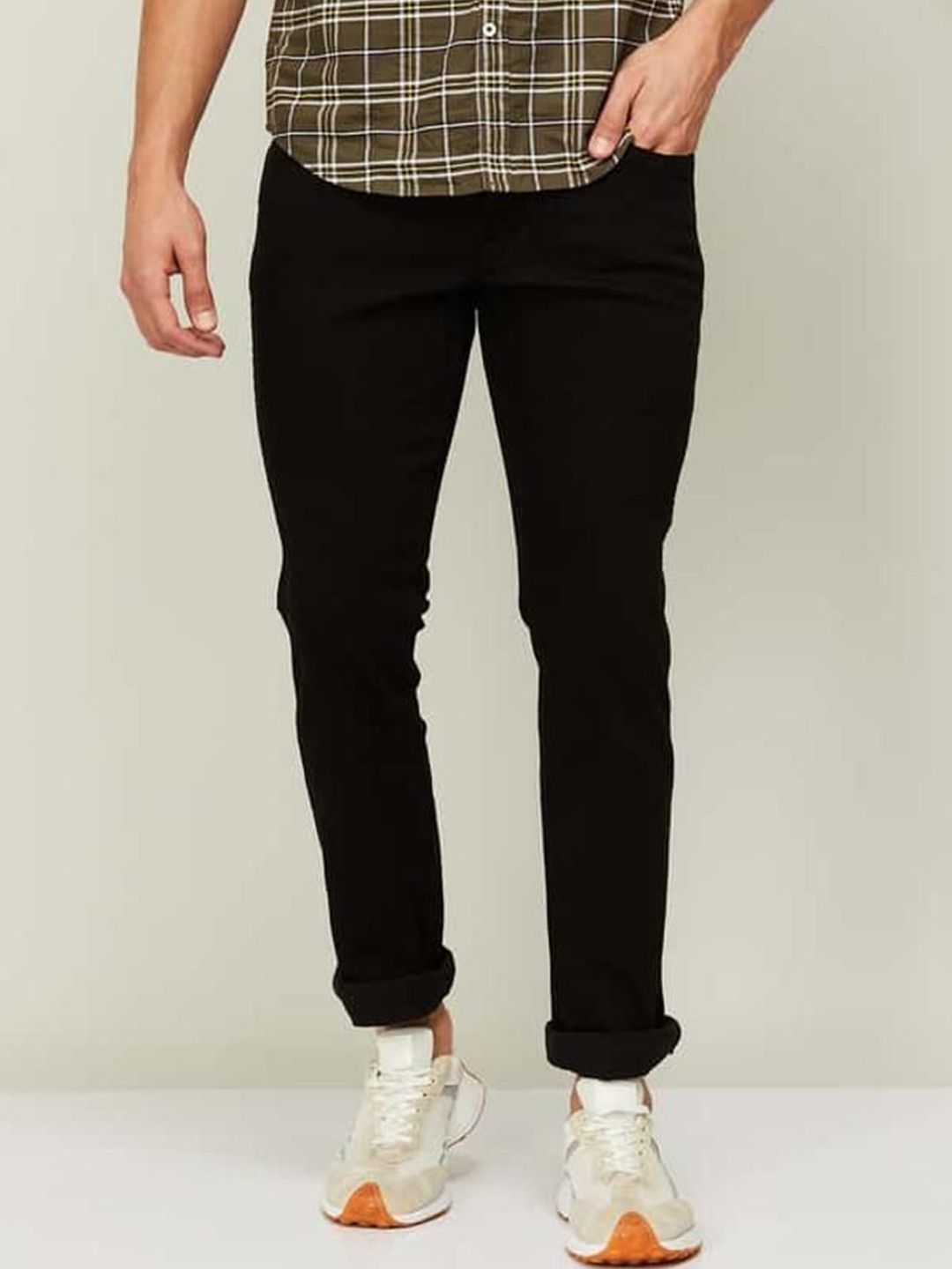 fineblu Men Slim Fit Low Distress Stretchable Jeans