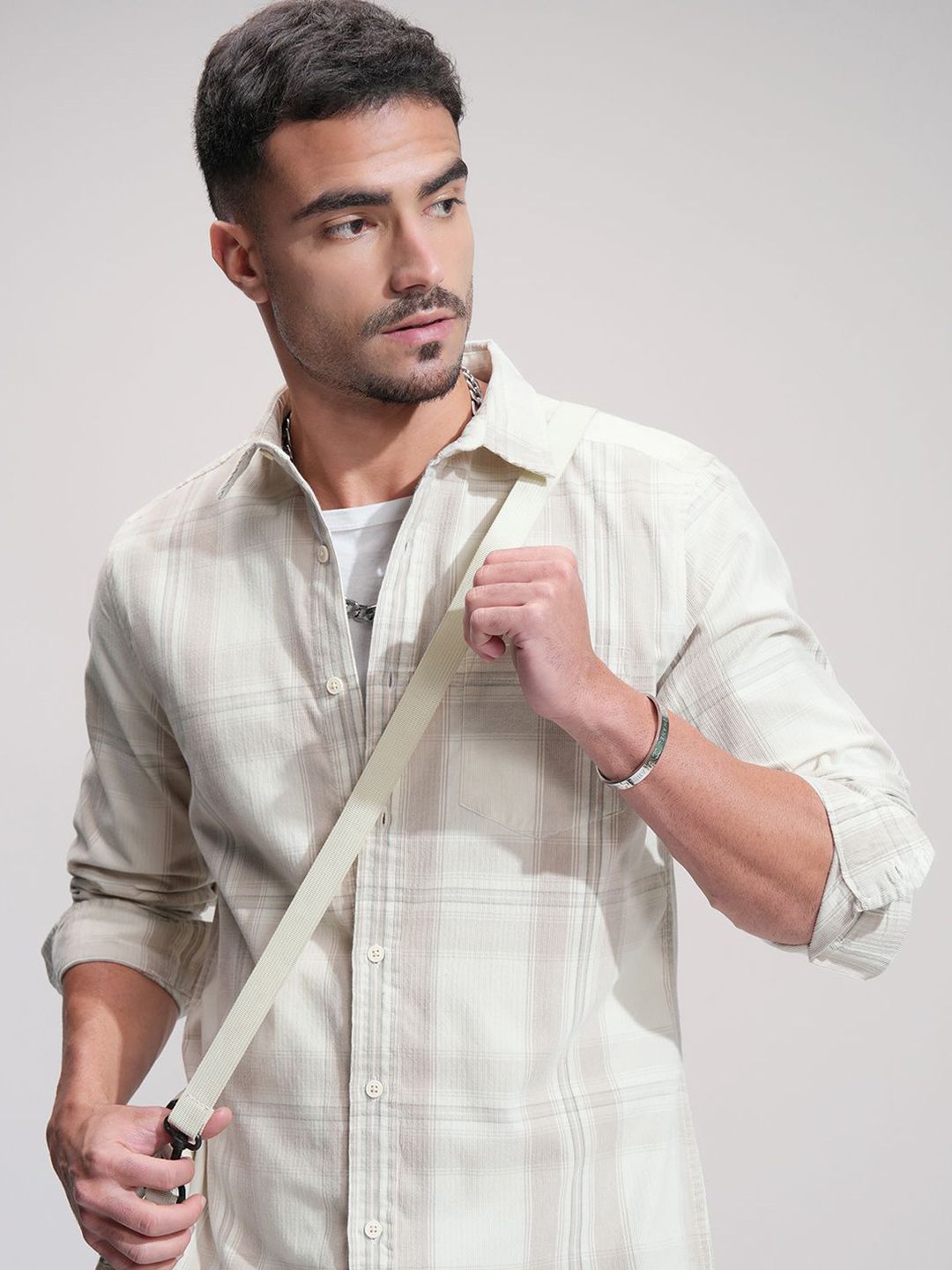 HIGHLANDER Men Comfort Slim Fit Opaque Checked Casual Shirt