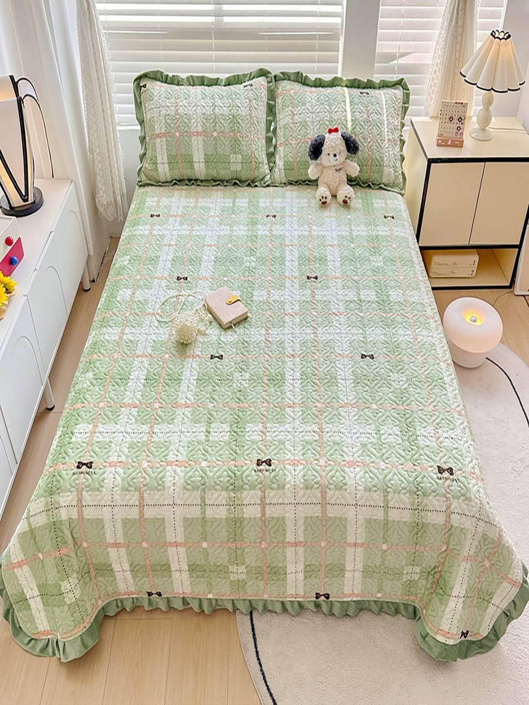 JC HOME Green & White Printed Cotton Double Queen Bed & Pillow Cover
