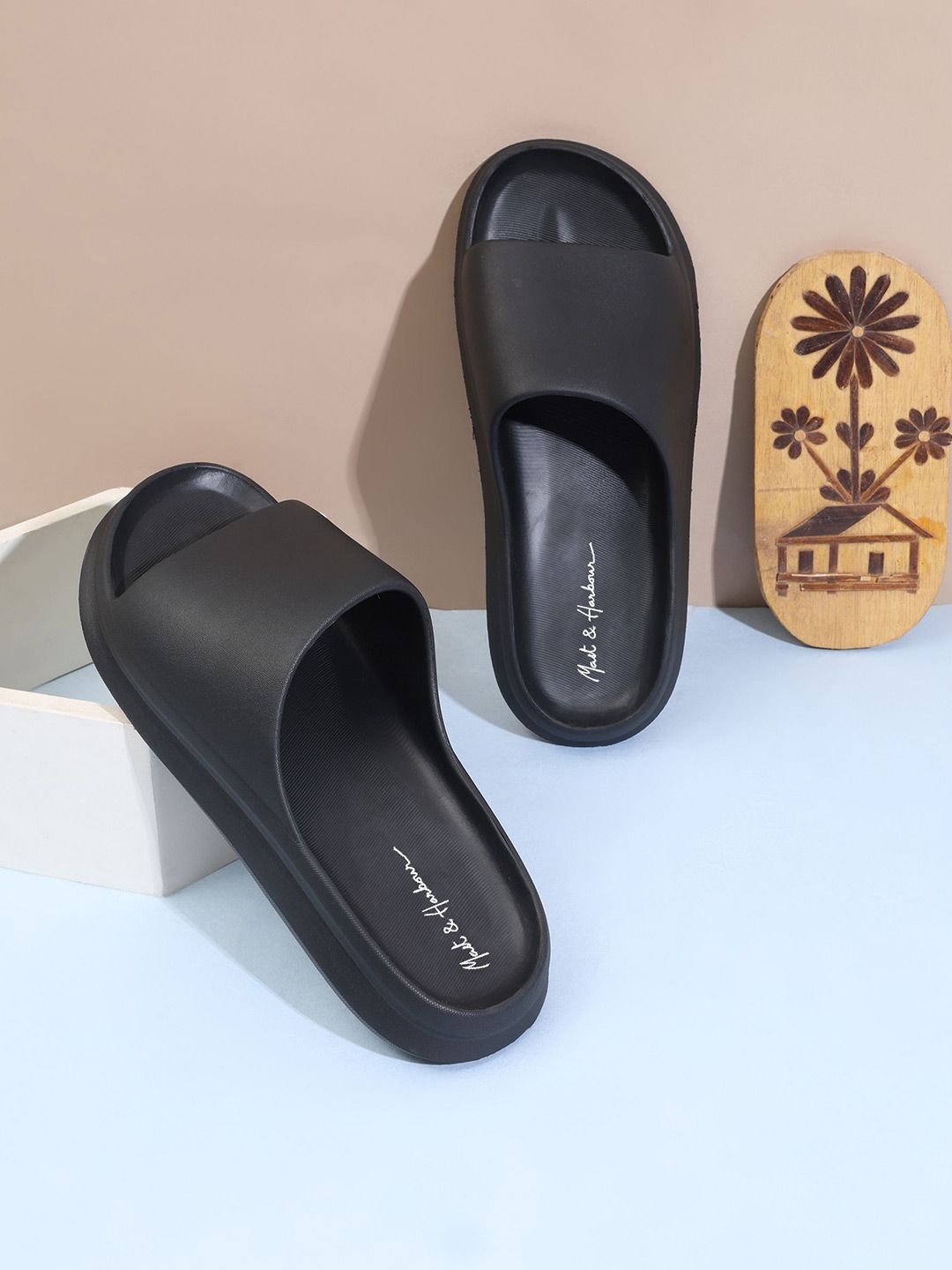Mast & Harbour Men Rubber Sliders