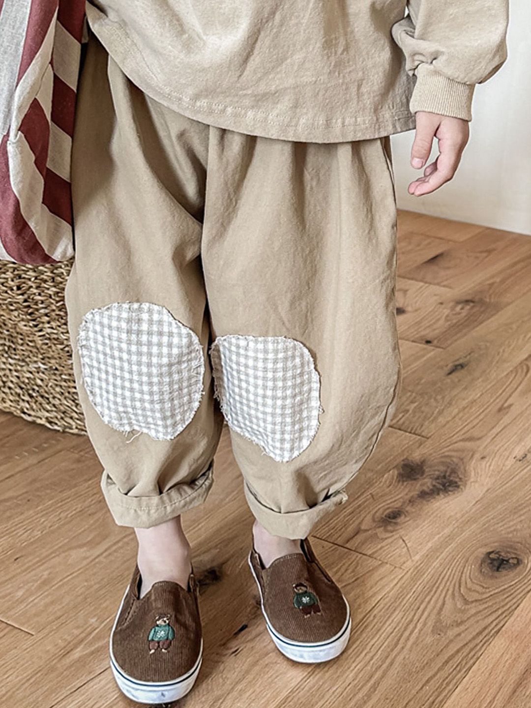 LULU & SKY Unisex Kids Relaxed Fit High-Rise Low Distress Jeans