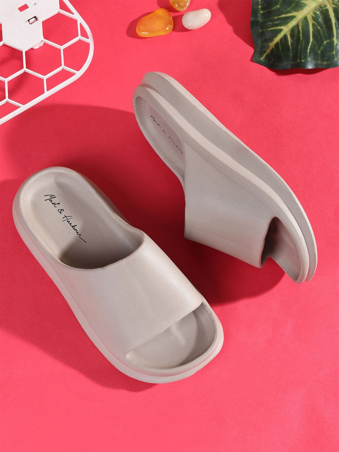 Mast & Harbour Men Rubber Sliders