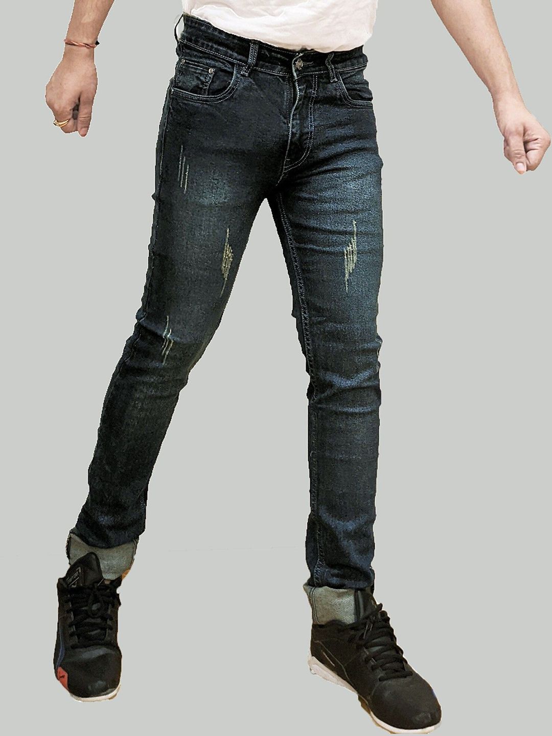 fineblu Men Skinny Fit Mildly Distressed Heavy Fade Stretchable Jeans