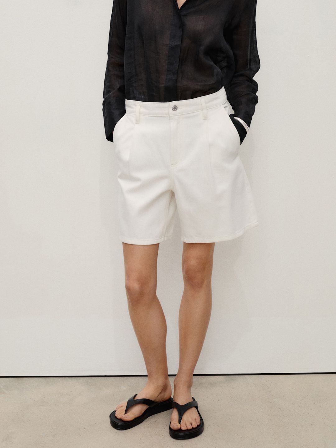 Mid-Rise Pure Cotton Straight Fit Twill Weave Jorts