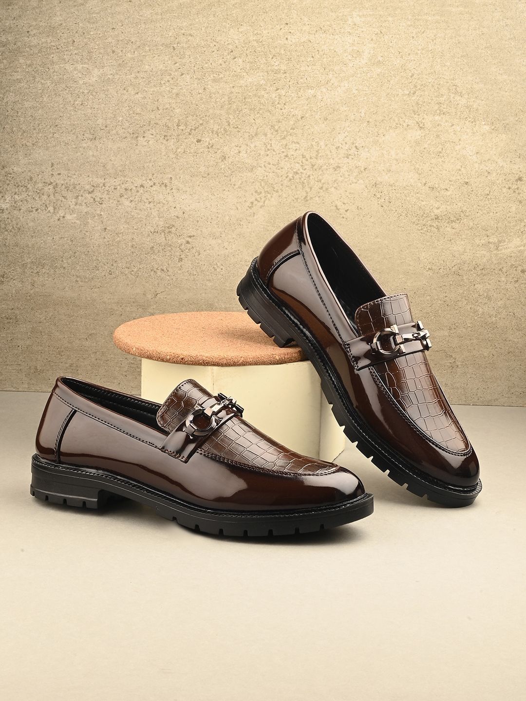 Mactree Men Round Toe Formal Loafers