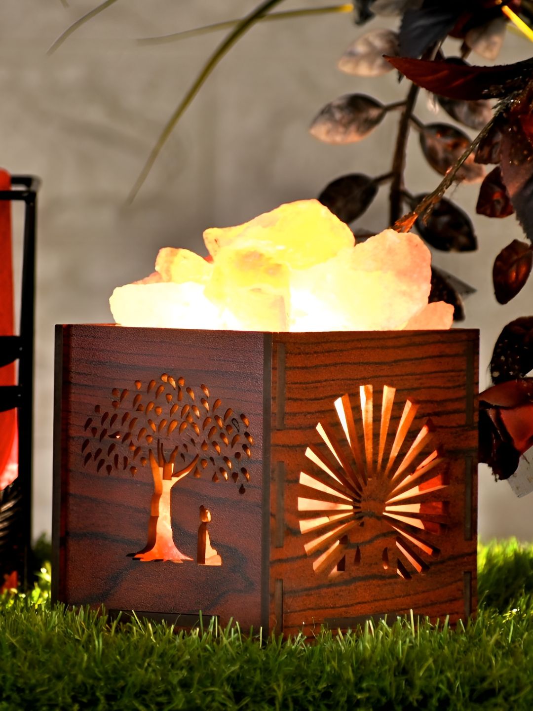 GLOBAL AROMA Warm Yellow Wood Square Textured High Quality Electrical Table Lamps