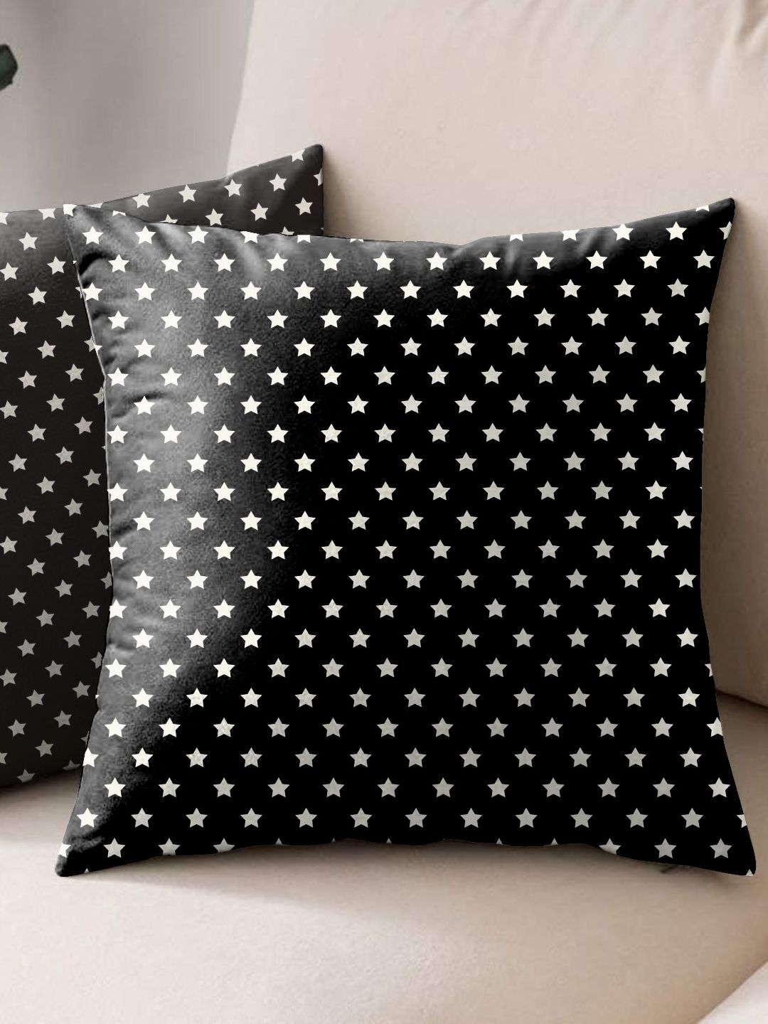 Aura Black & White 2 Pieces Geometric Printed Square Cushion Covers