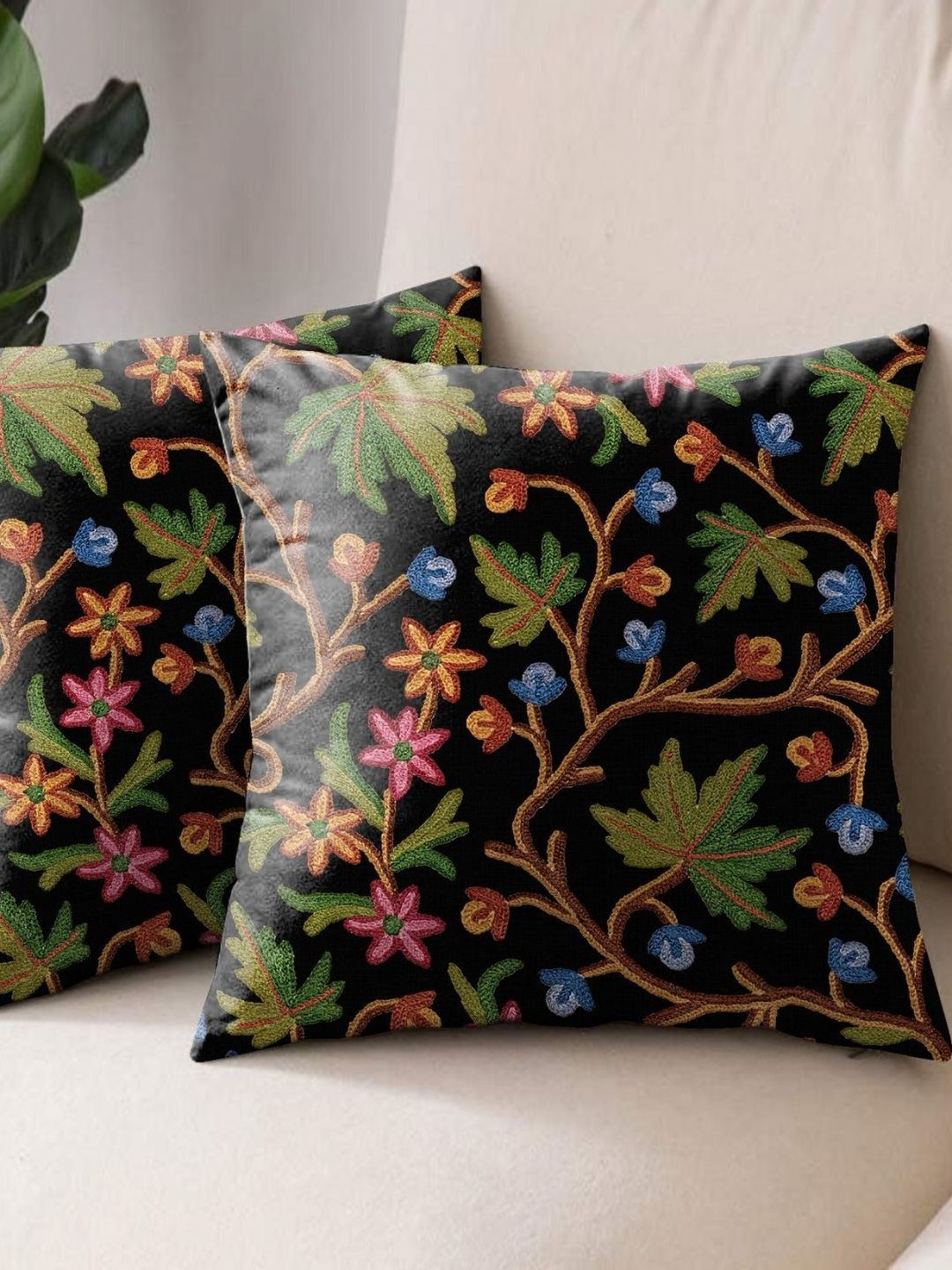 Aura Black & Green 2 Pieces Floral Square Cushion Covers