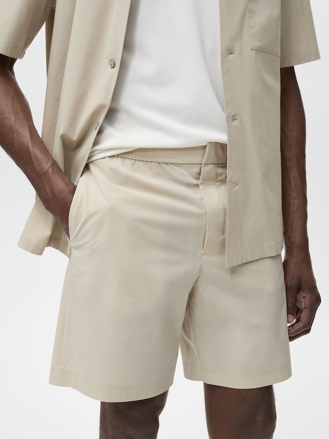 MANGO MAN Performance Water Repellent Functional Shorts