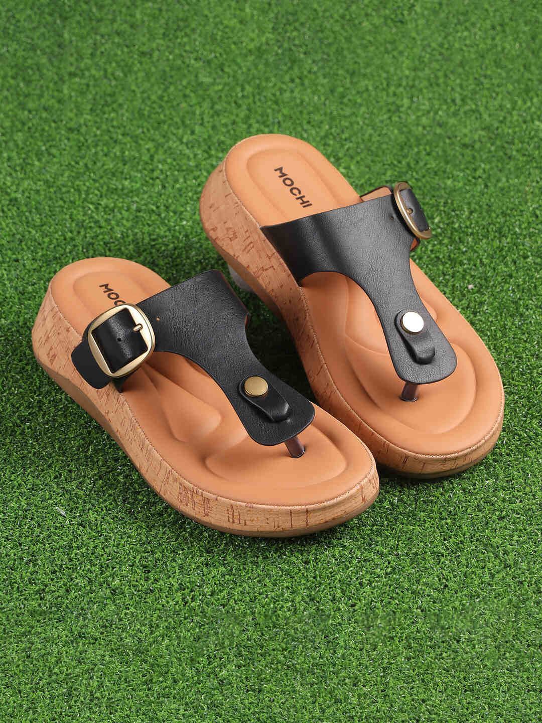 Mochi Mochi Women Comfort Heel Sandals With Buckle Detail
