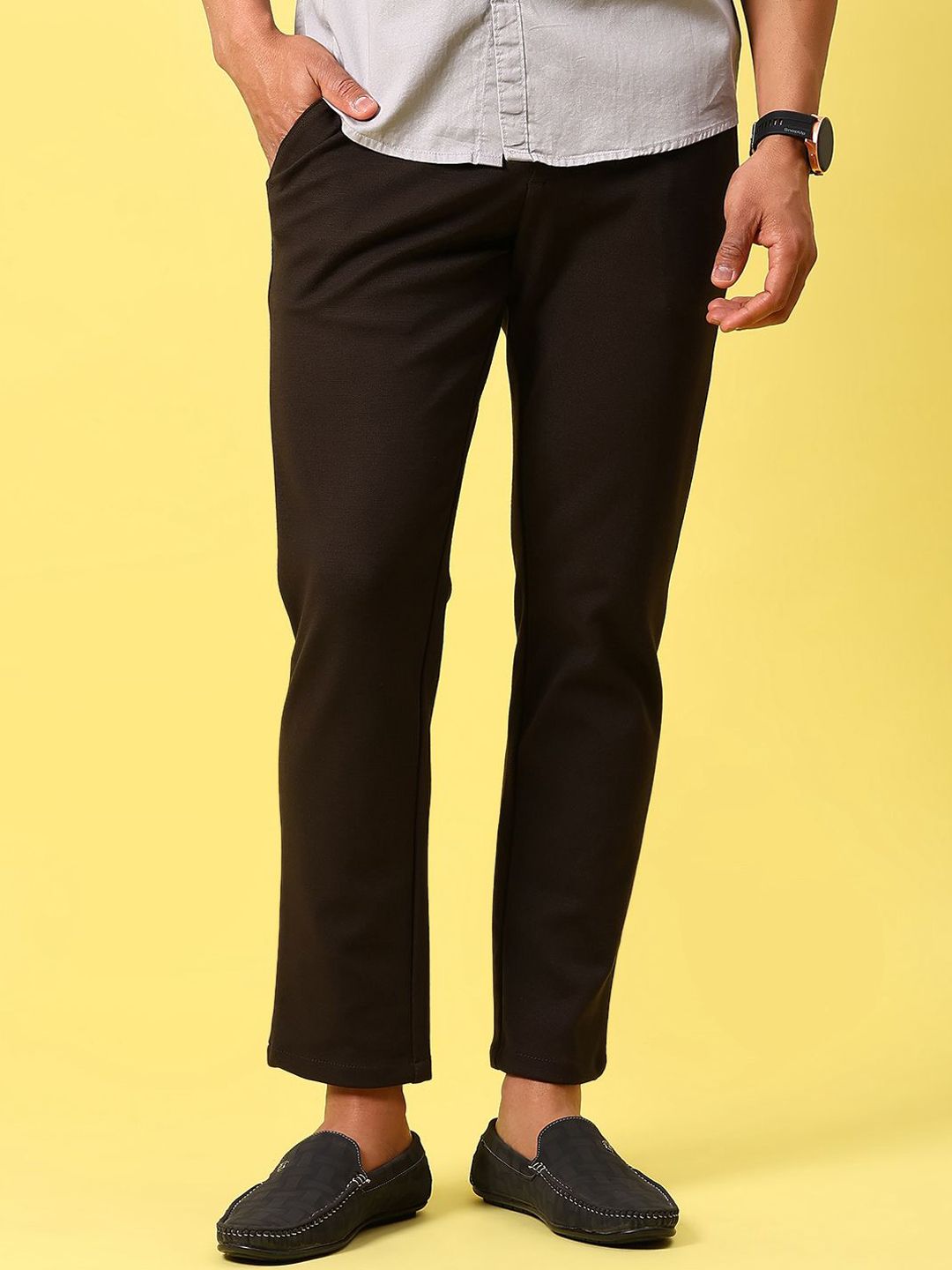 V-Mart Men Regular Fit Mid-Rise Cotton Chinos Trousers