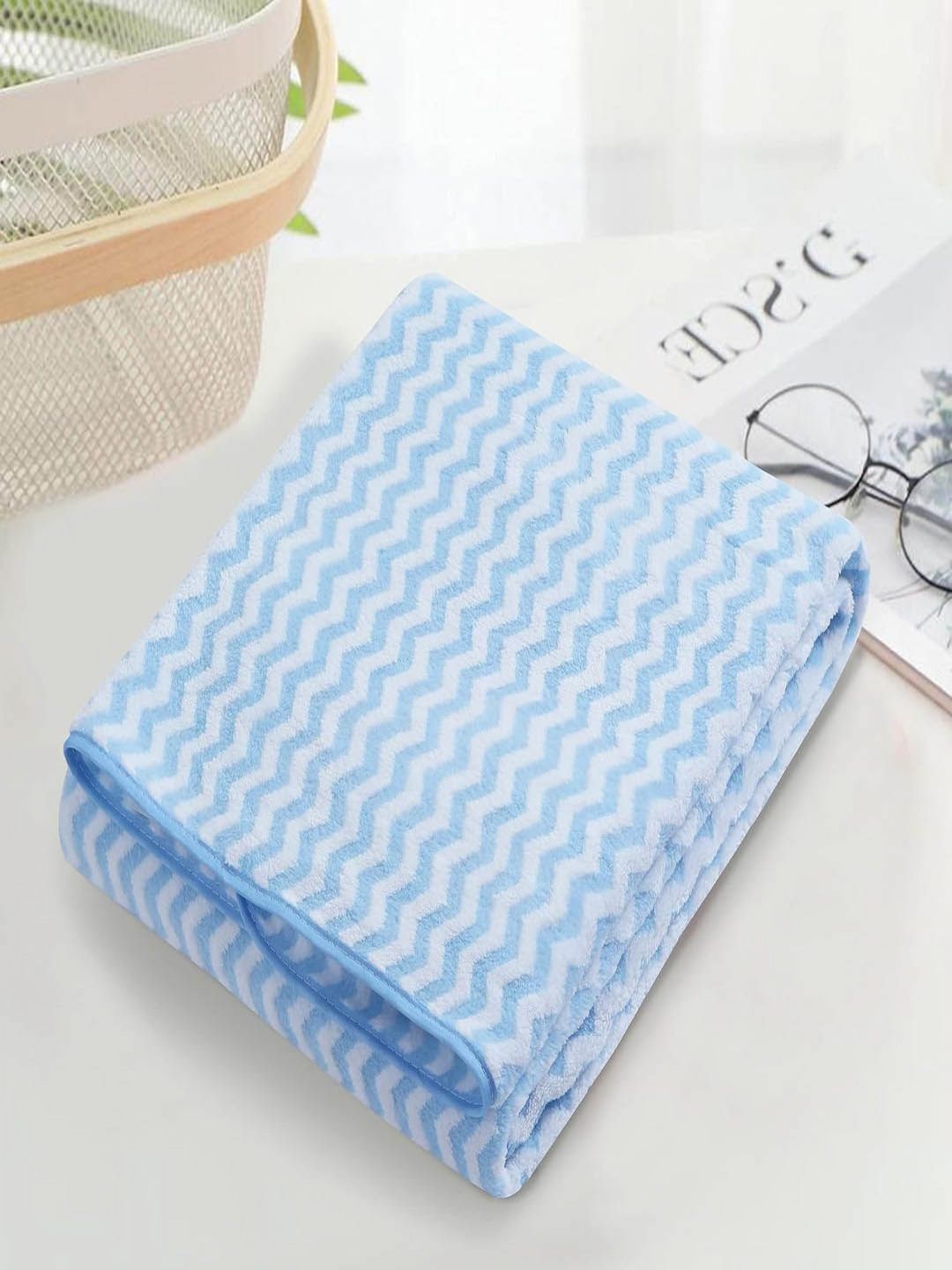 Black gold Super absorbent Microfiber 400GSM Super Soft Adult Regular Bath Towel-59x28In