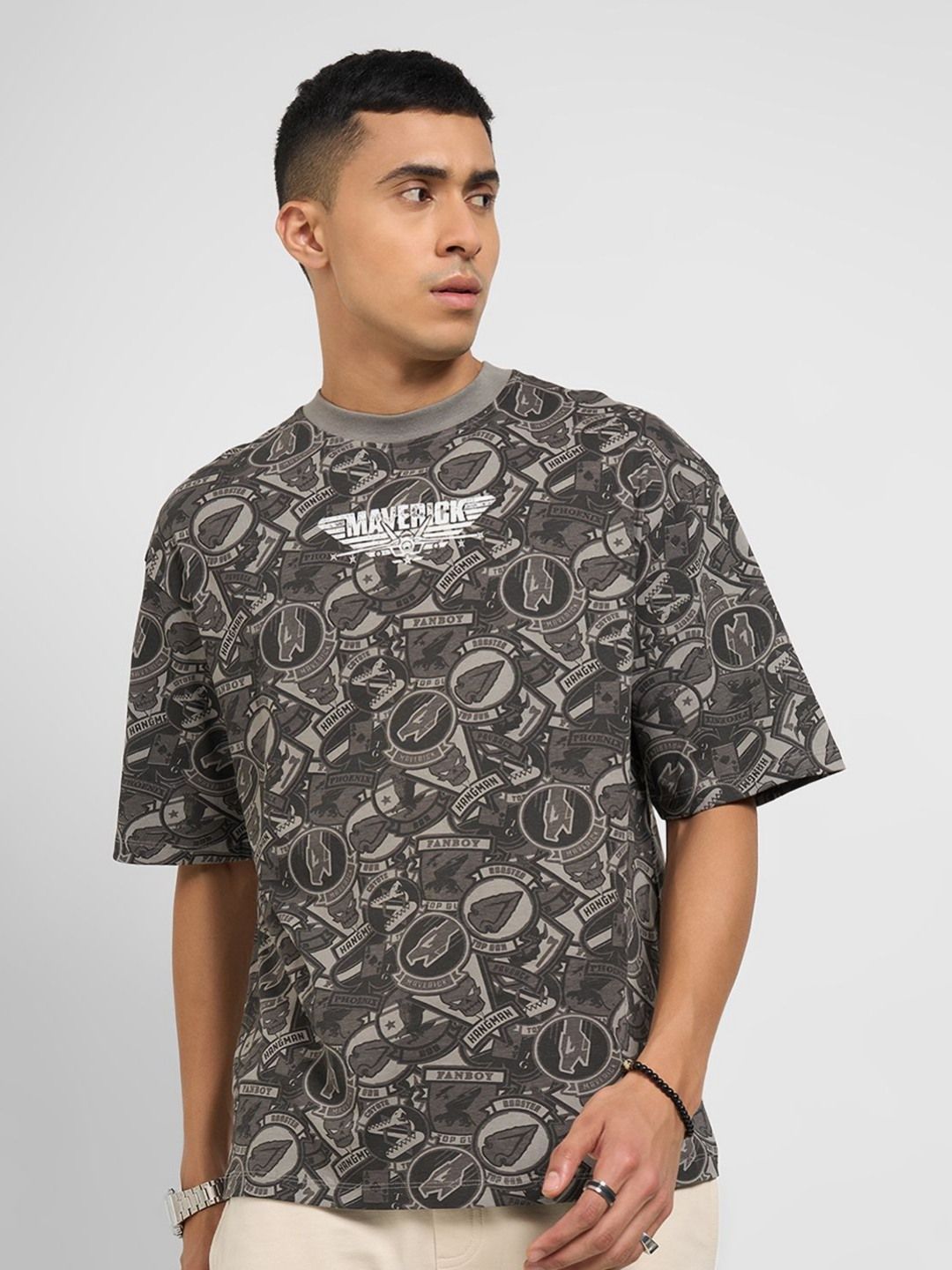 SF JEANS by Pantaloons Men Cotton Round Neck T-shirt