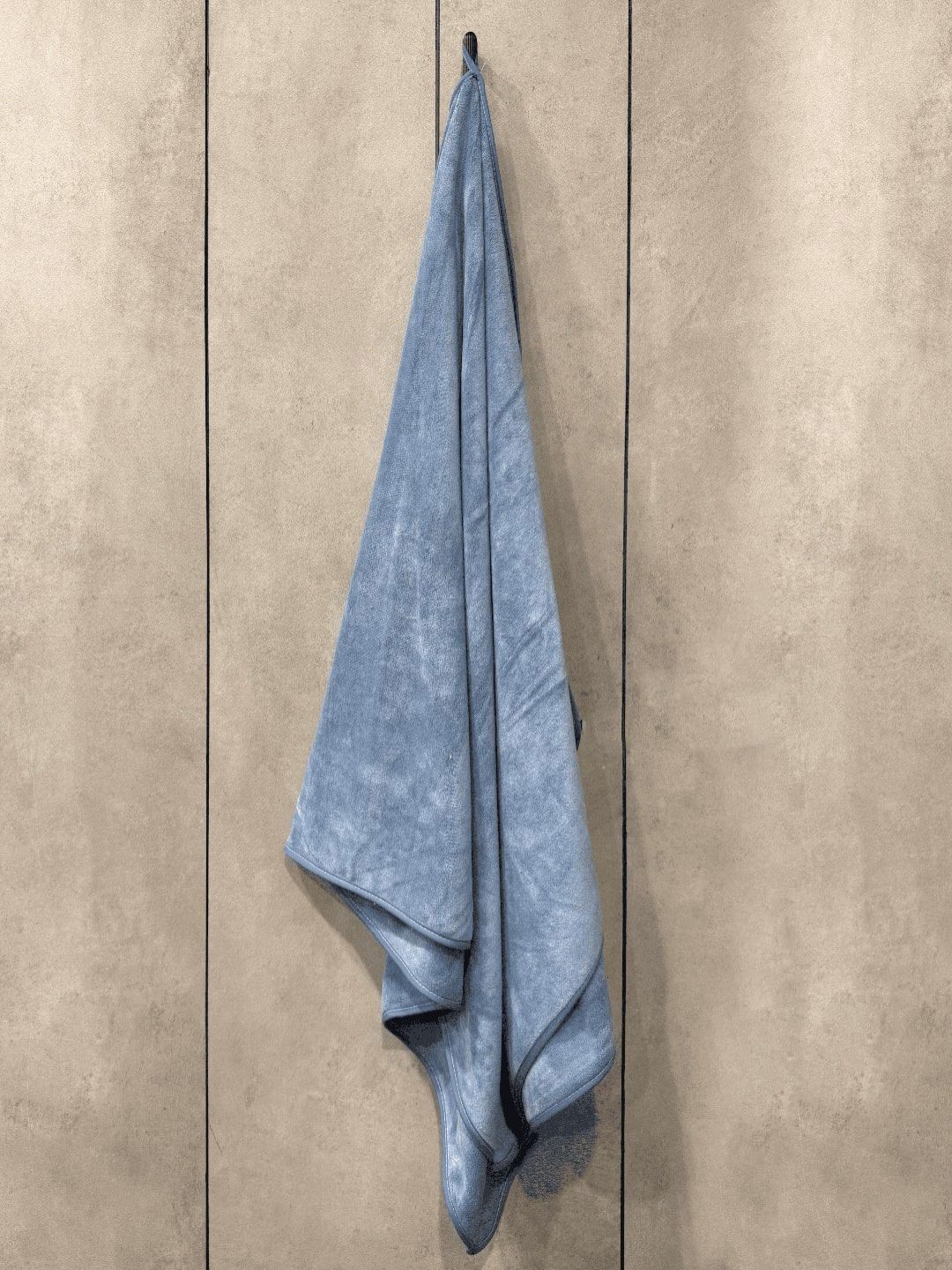 Black gold Super Soft Anti-Bacterial Microfiber 400GSM Adult Regular Bath Towel-59x30In