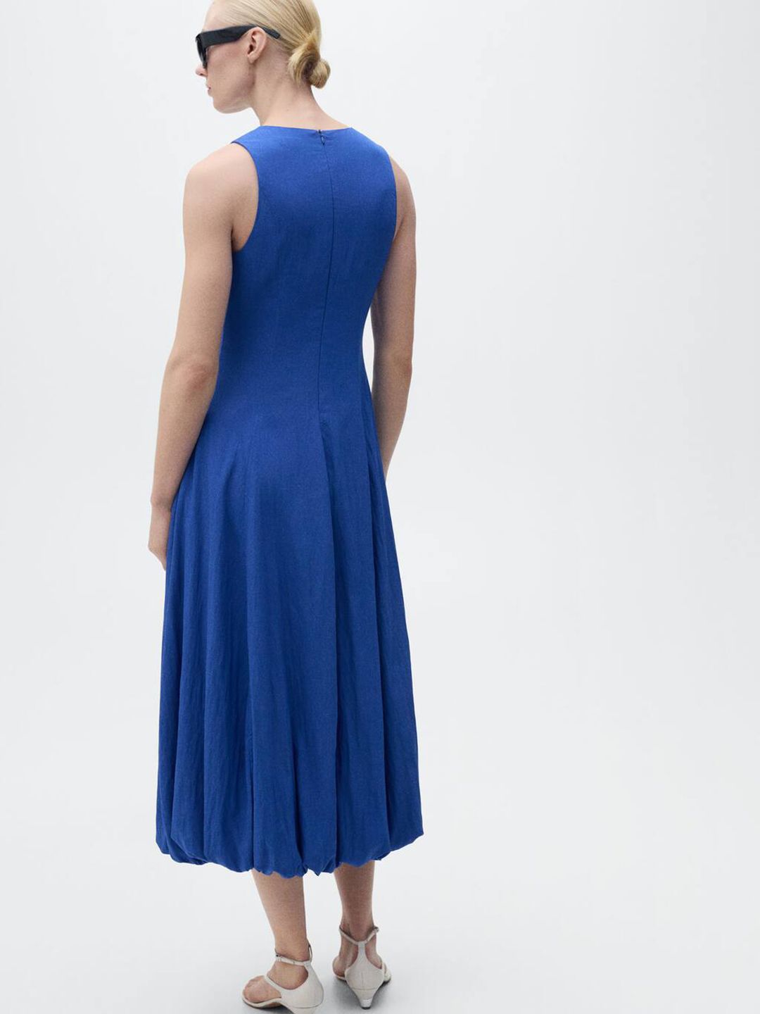 Round Neck Sleeveless Seamed A-Line Midi Dress with Puffed Hem