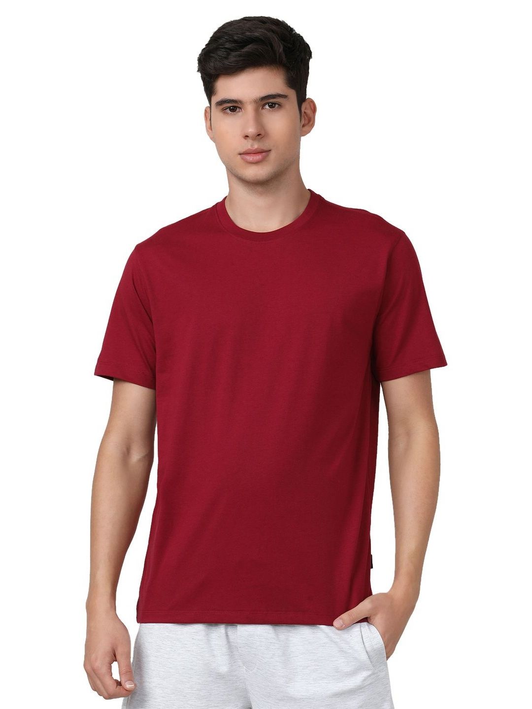 FCUK Men Solid Round Neck Short Sleeves T-shirt