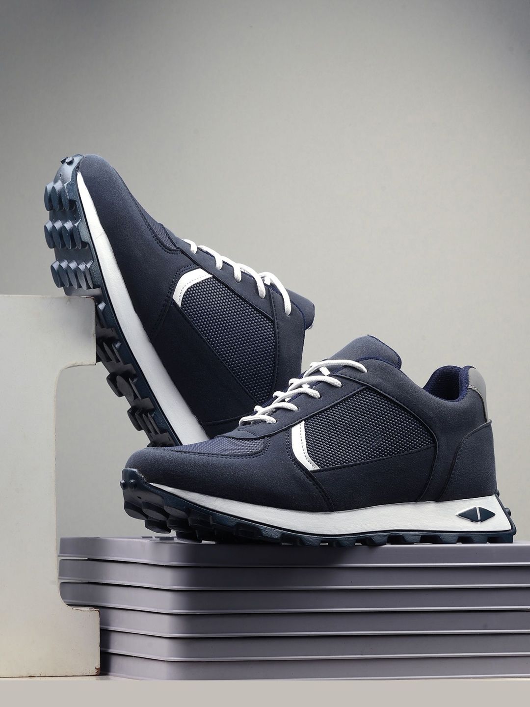 The Roadster Lifestyle Co. Men Lace-Ups Comfortable Sneakers