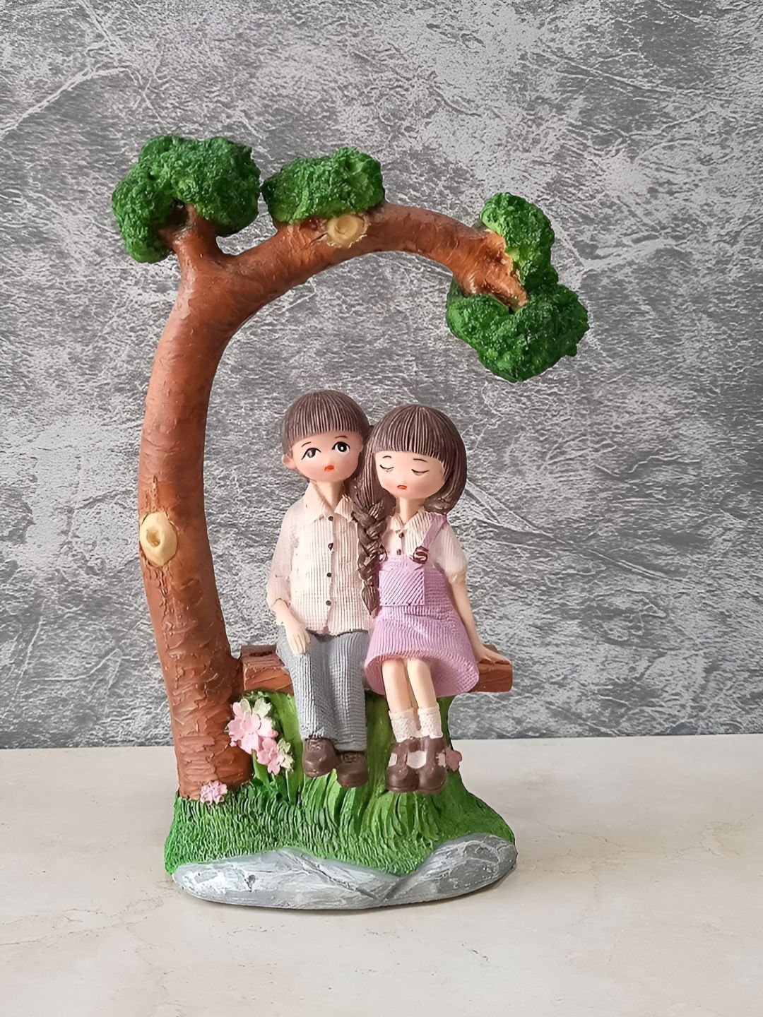 Aura Brown & Green Idol Showpiece