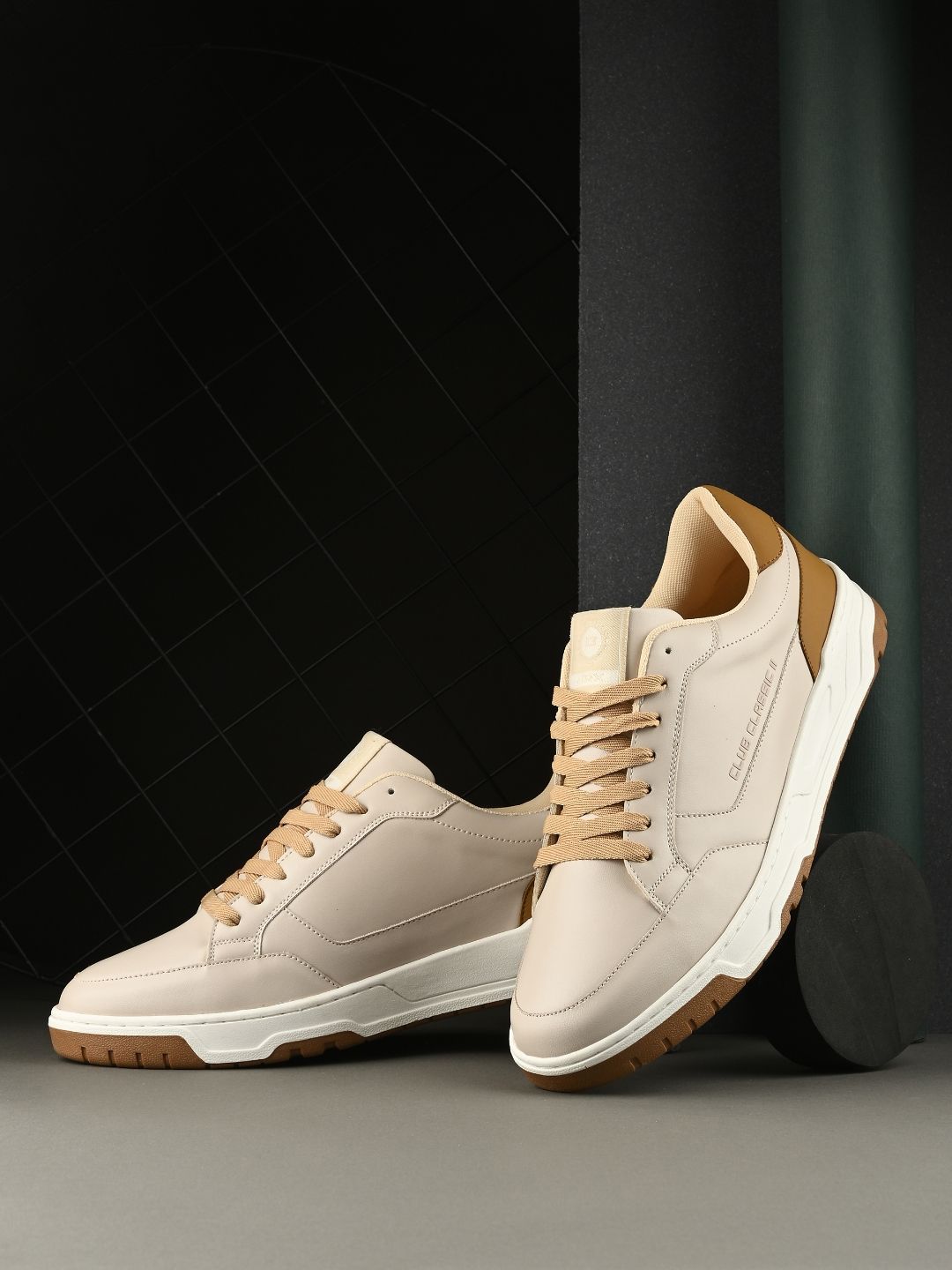 HRX by Hrithik Roshan Men Round Toe Lace-Ups Sneakers