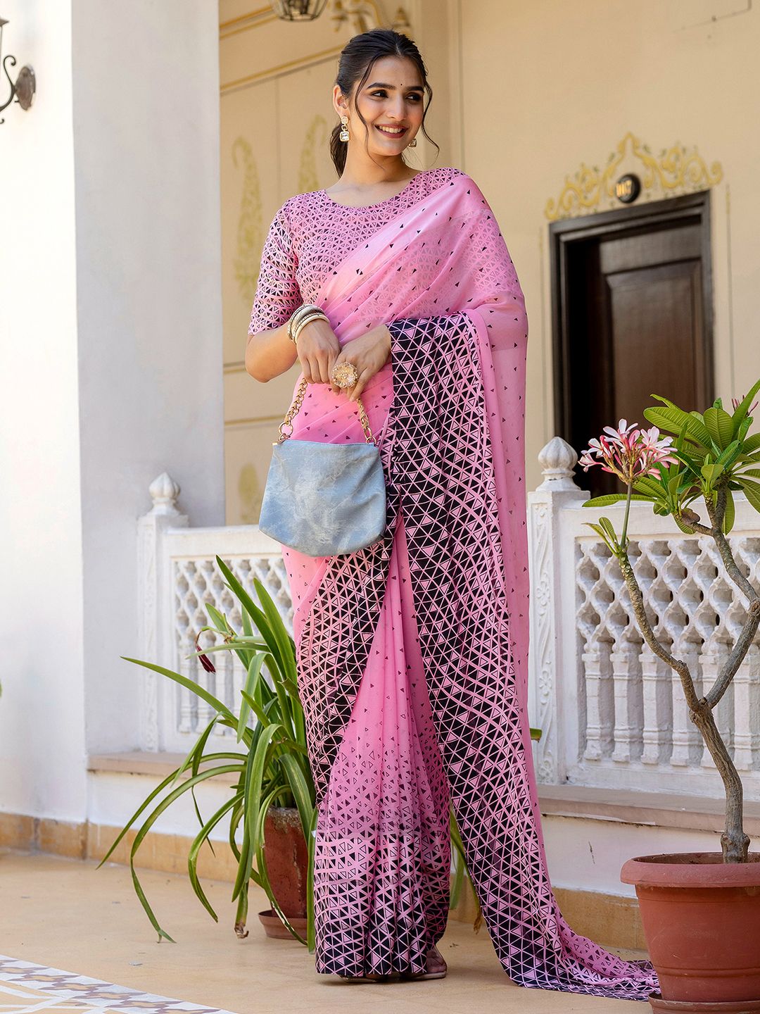 Mitera Women Geometric Printed Pure Georgette Ready to Wear Saree