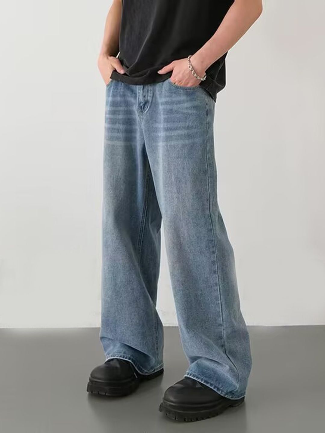 Mast & Harbour Men Regular Fit Mid-Rise Low Distress Heavy Fade Jeans