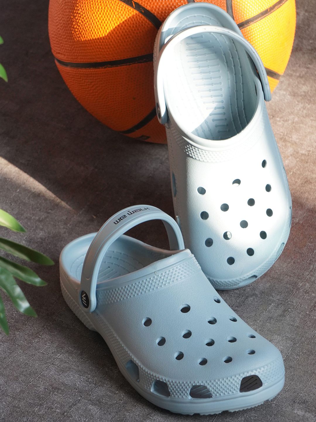 Spotwalk Men Self Design Clogs