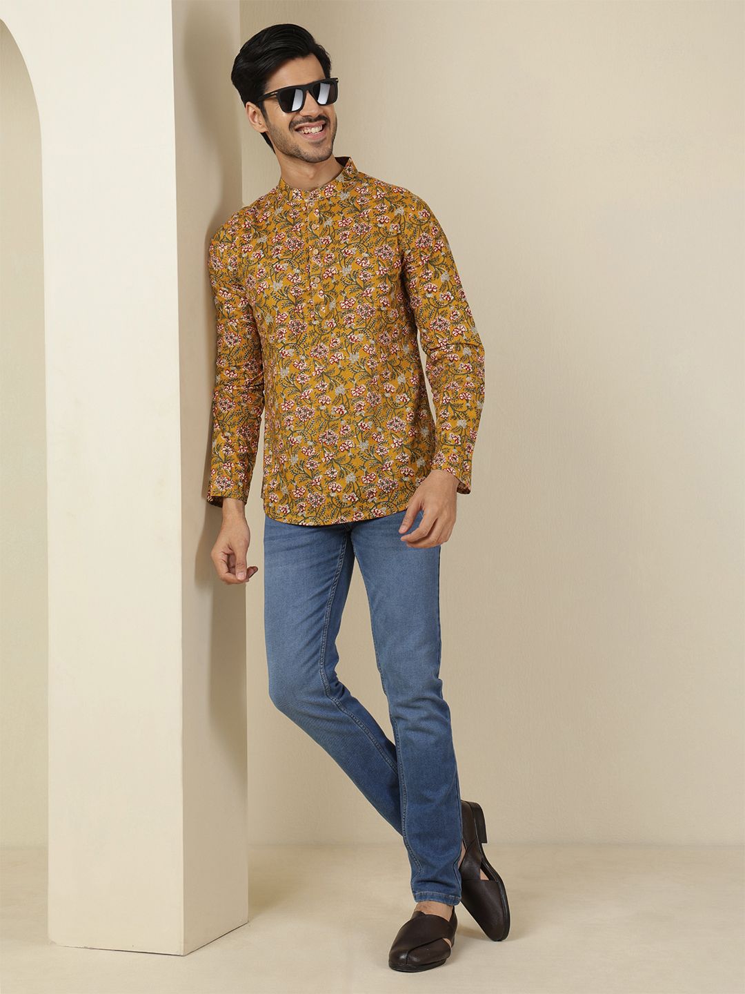 Anouk Rustic Floral Printed Mandarin Colllar Cotton Straight Kurta