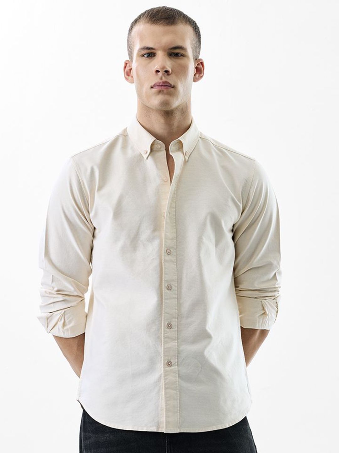 Snitch Men Slim Fit Solid Button-Down Collar Cotton Casual Shirt Offers & Cashback