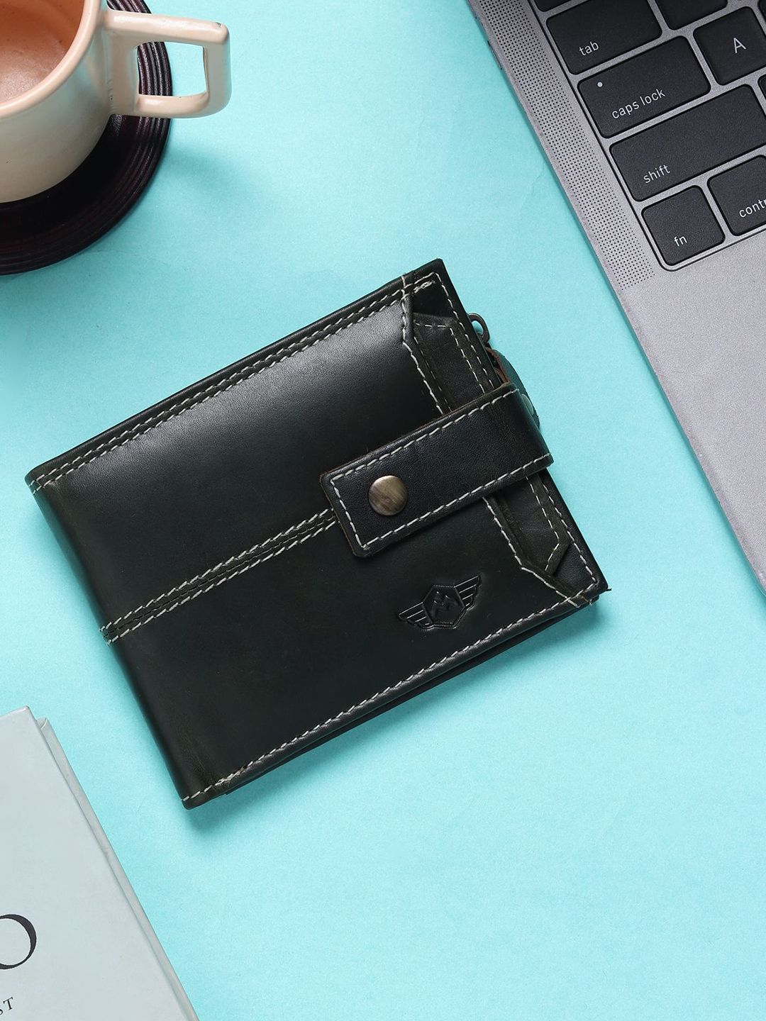 Metronaut Men Leather Two Fold Wallet