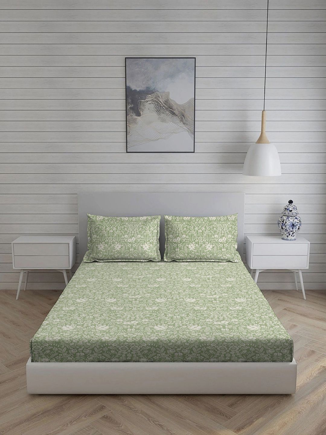 Living scapes by Pantaloons Green Floral Cotton 210 TC Queen Fine Bedsheet with 2 Pillow Covers-108 x 88 inches