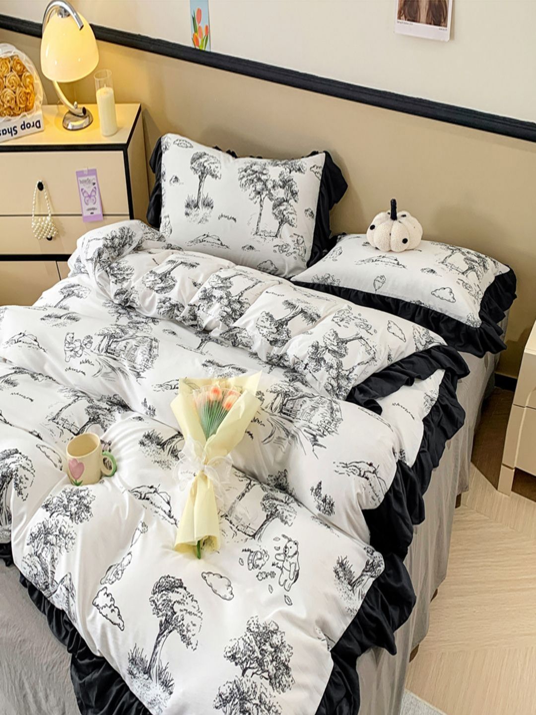 JC HOME Grey & White Cartoon Characters Polycotton 3 Piece Double Queen Regular Bedding Set