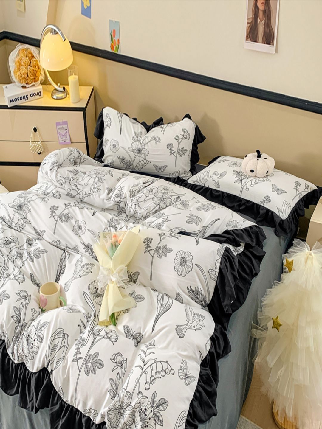 JC HOME Grey & White Floral Polycotton 4 Piece Double Queen Regular Bedding Set