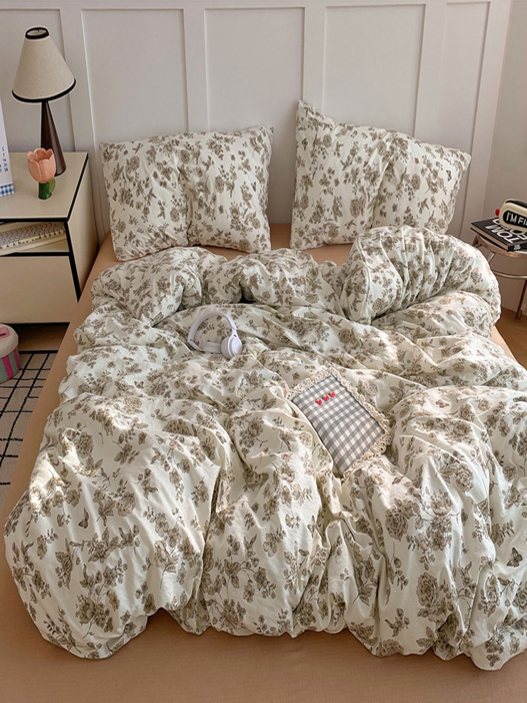 JC HOME Khaki & Green Floral Printed Double Queen Regular Bedding Set
