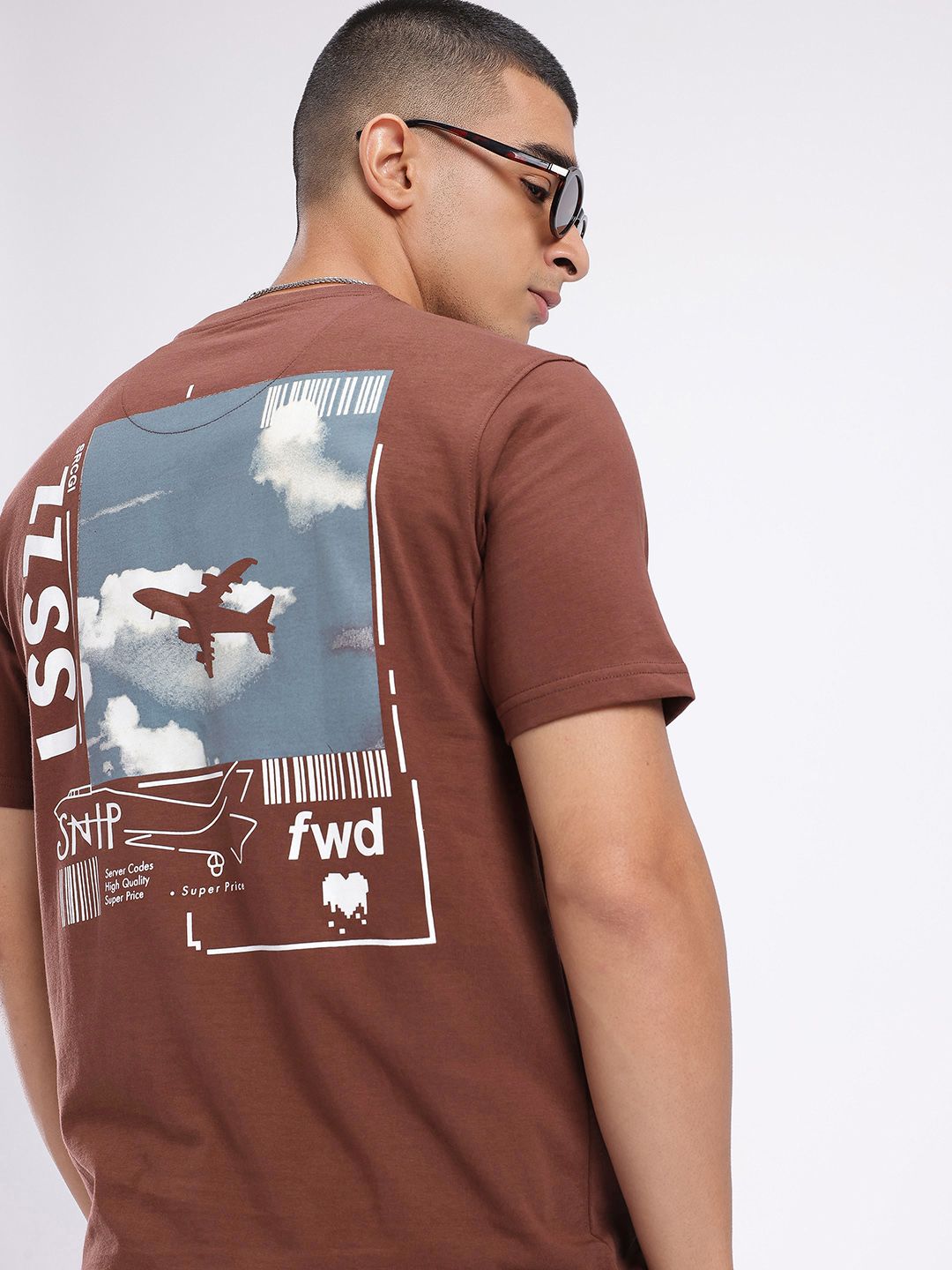 glitchez Graphic Printed T-shirt
