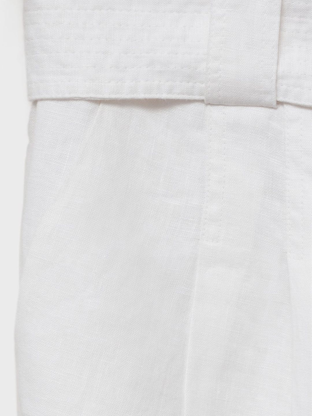 Linen Pleated Bermuda Shorts with Belt