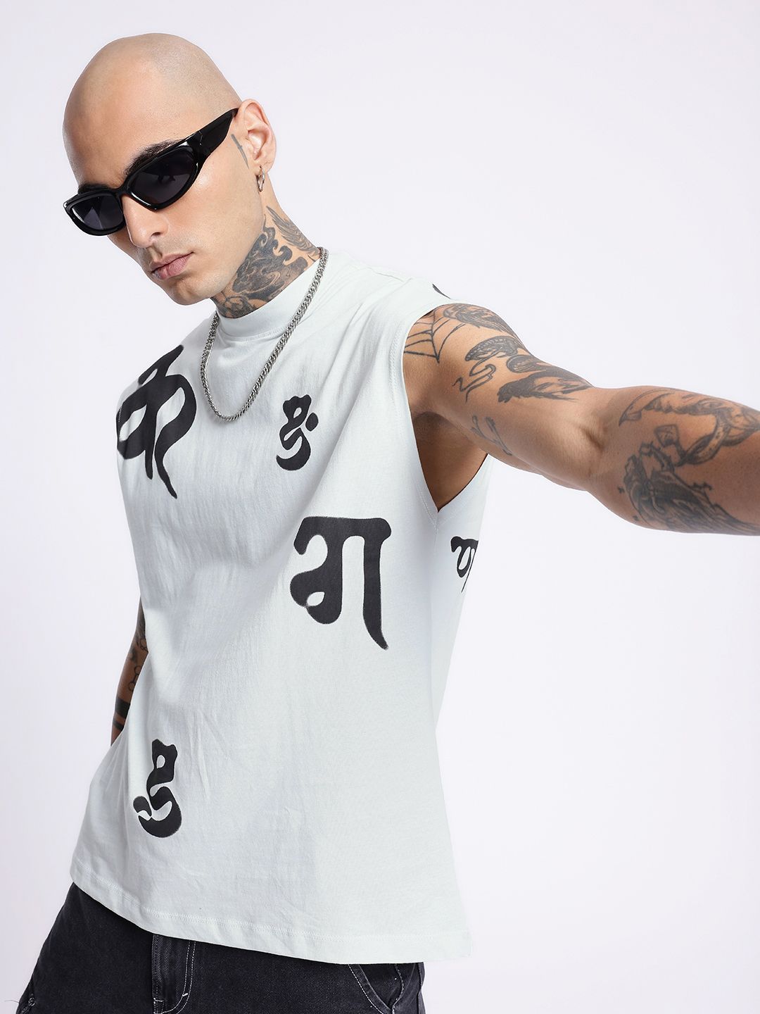 glitchez Typography Printed Sleeveless Oversized Fit T-shirt