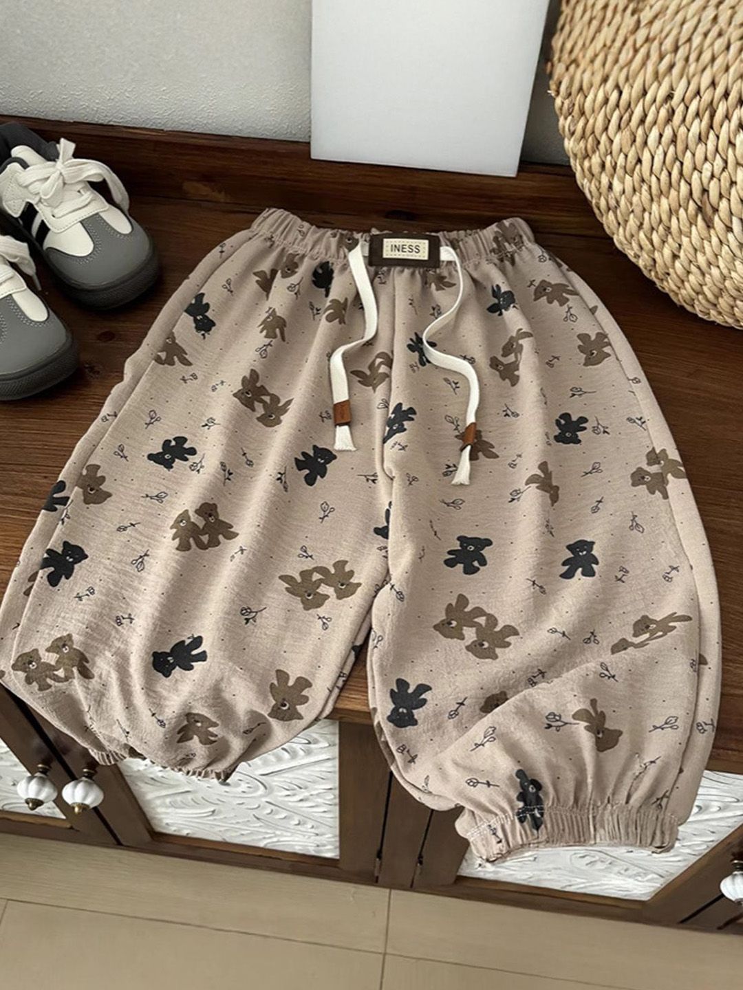 FOREVER FRIDAY Girls Conversational Printed Relaxed Trousers