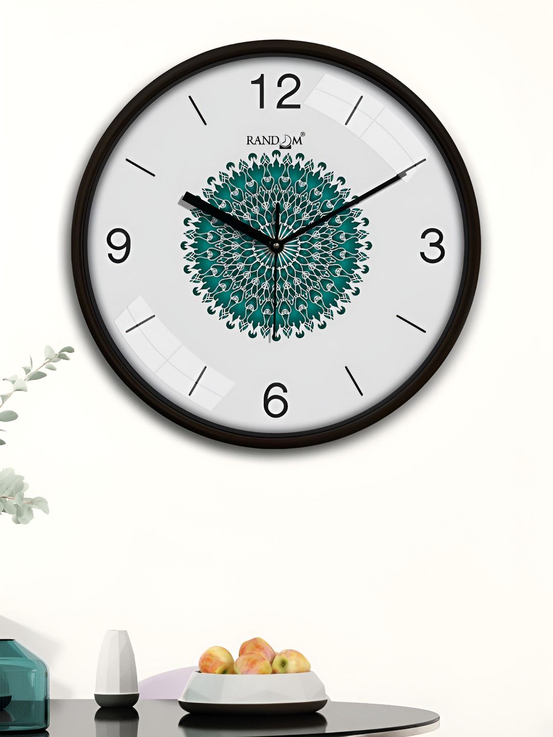 RANDOM RANDOM White & Green Printed Traditional Analogue Wall Clock