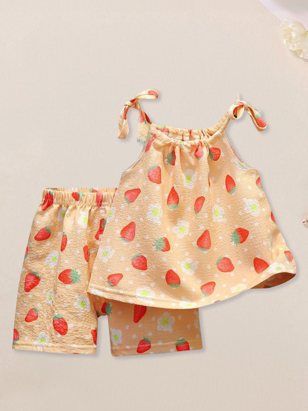 FOREVER FRIDAY Girls Printed Shoulder Straps Top With Shorts