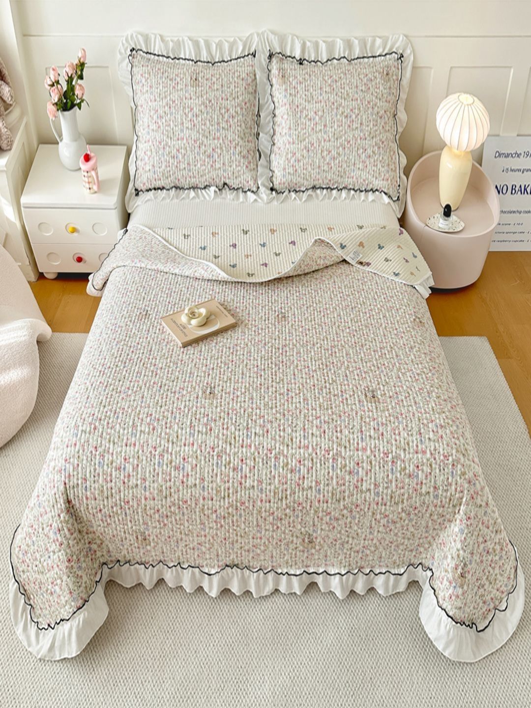 JC HOME White & Green Printed Double Bed Queen Cover With Pillow Covers -2.0 x 2.3 m