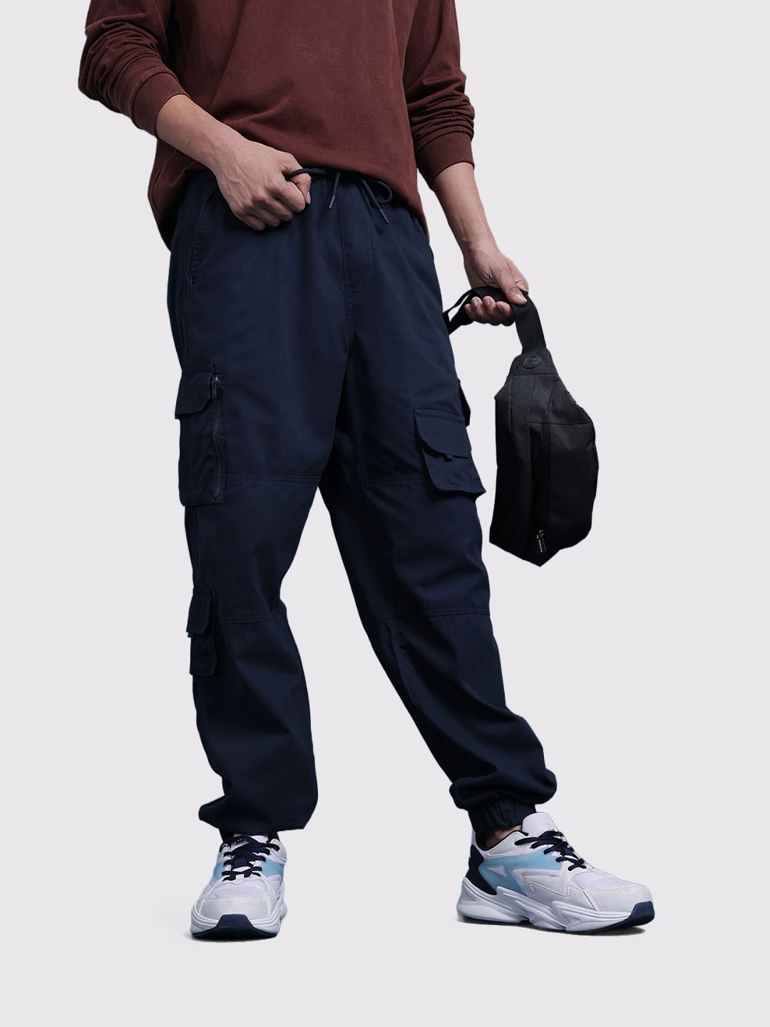 The Roadster Life Co. Men Relaxed Fit Pure Cotton Cargo Style Joggers deal from myntra The Roadster Life Co. Men Relaxed Fit Pure Cotton Cargo Style Joggers deal from myntra