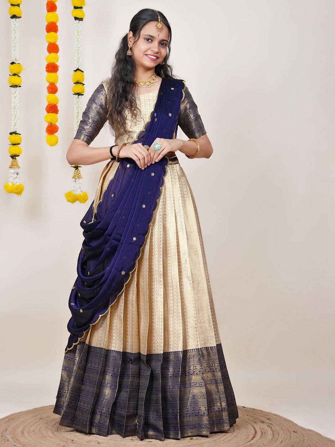 Fabcartz Women Semi-Stitched Lehenga & Unstitched Blouse & Dupatta
