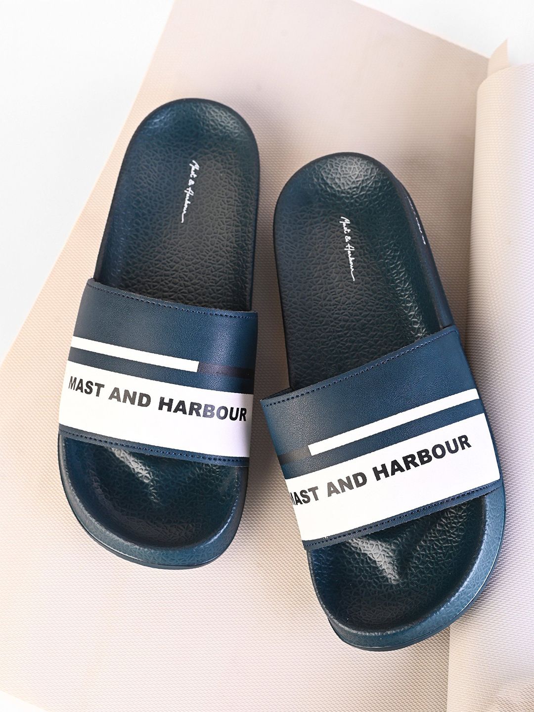 Mast & Harbour Men Colourblocked Regular Sliders