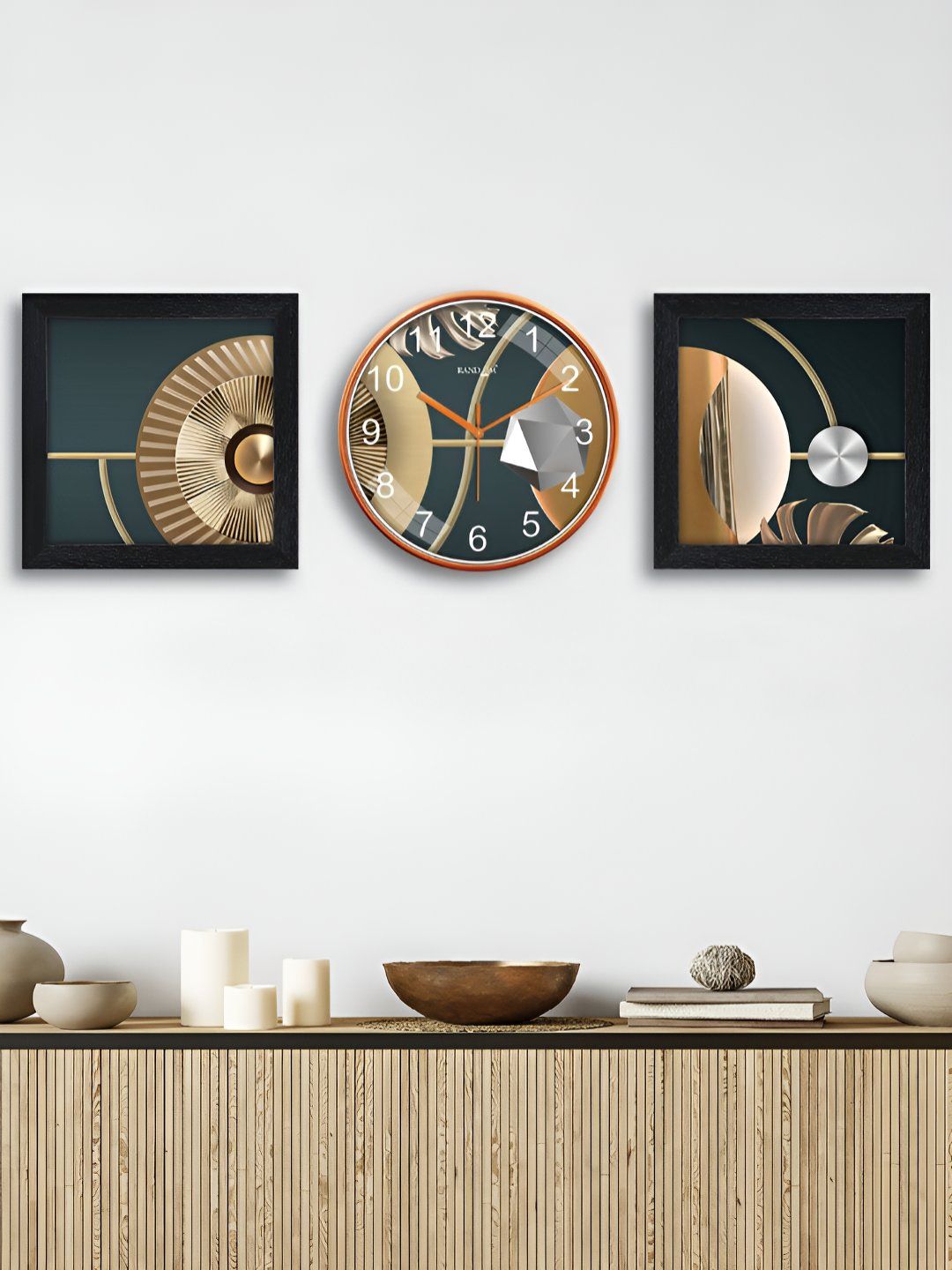 RANDOM Green & Beige Printed Traditional Wall Clock With 2 Photo Frames
