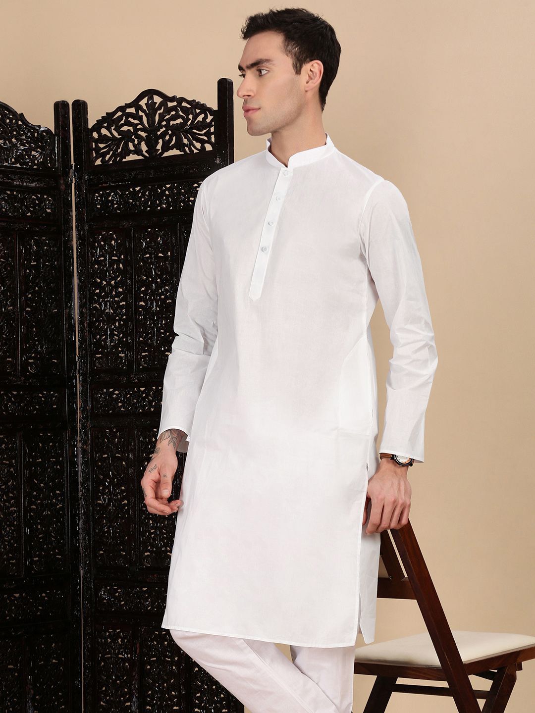 House of Pataudi Men Cotton Mandarin Collar Straight Kurta