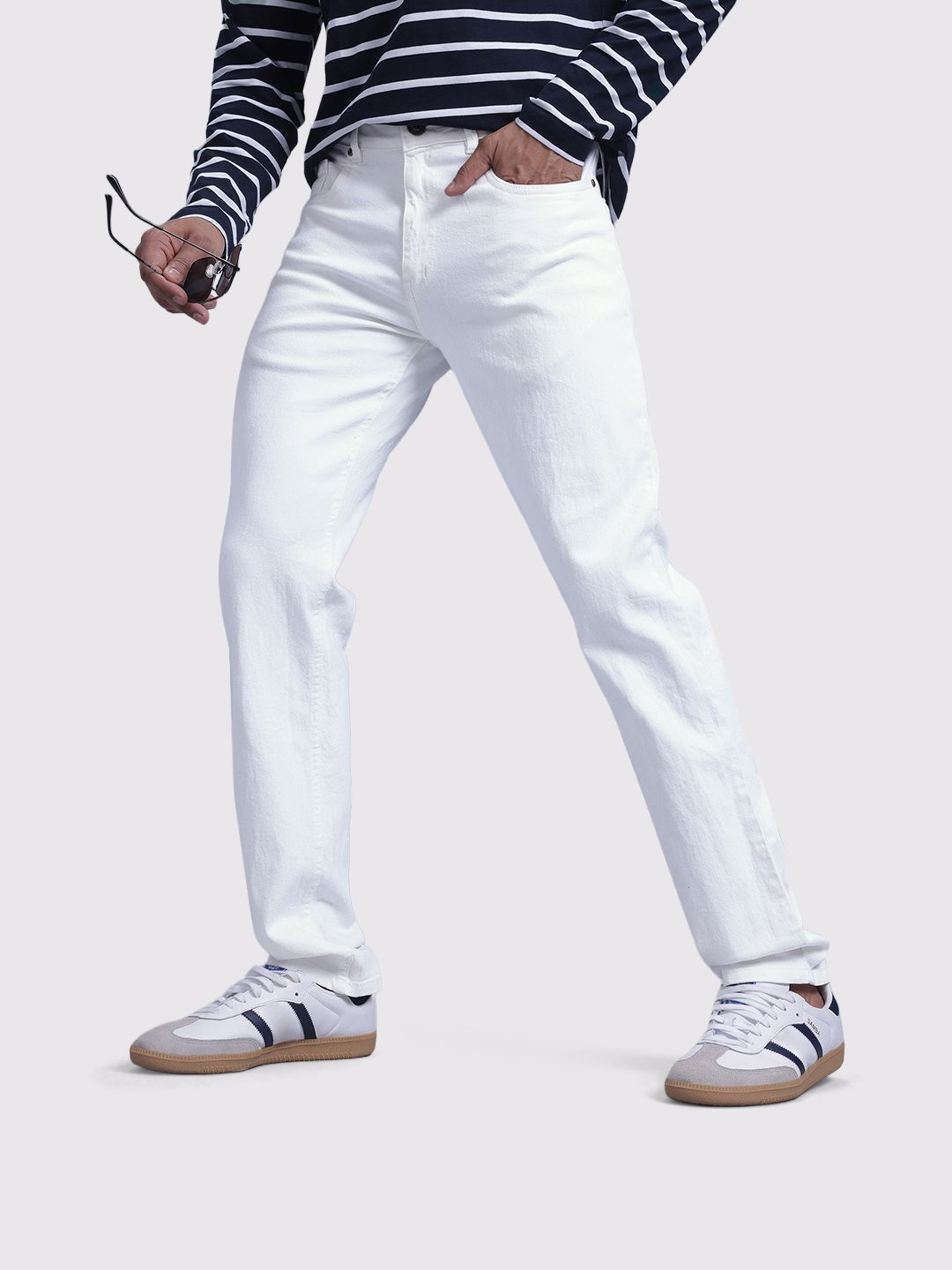 The Roadster Life Co. Men Mid-Rise Regular Fit Stretchable Jeans