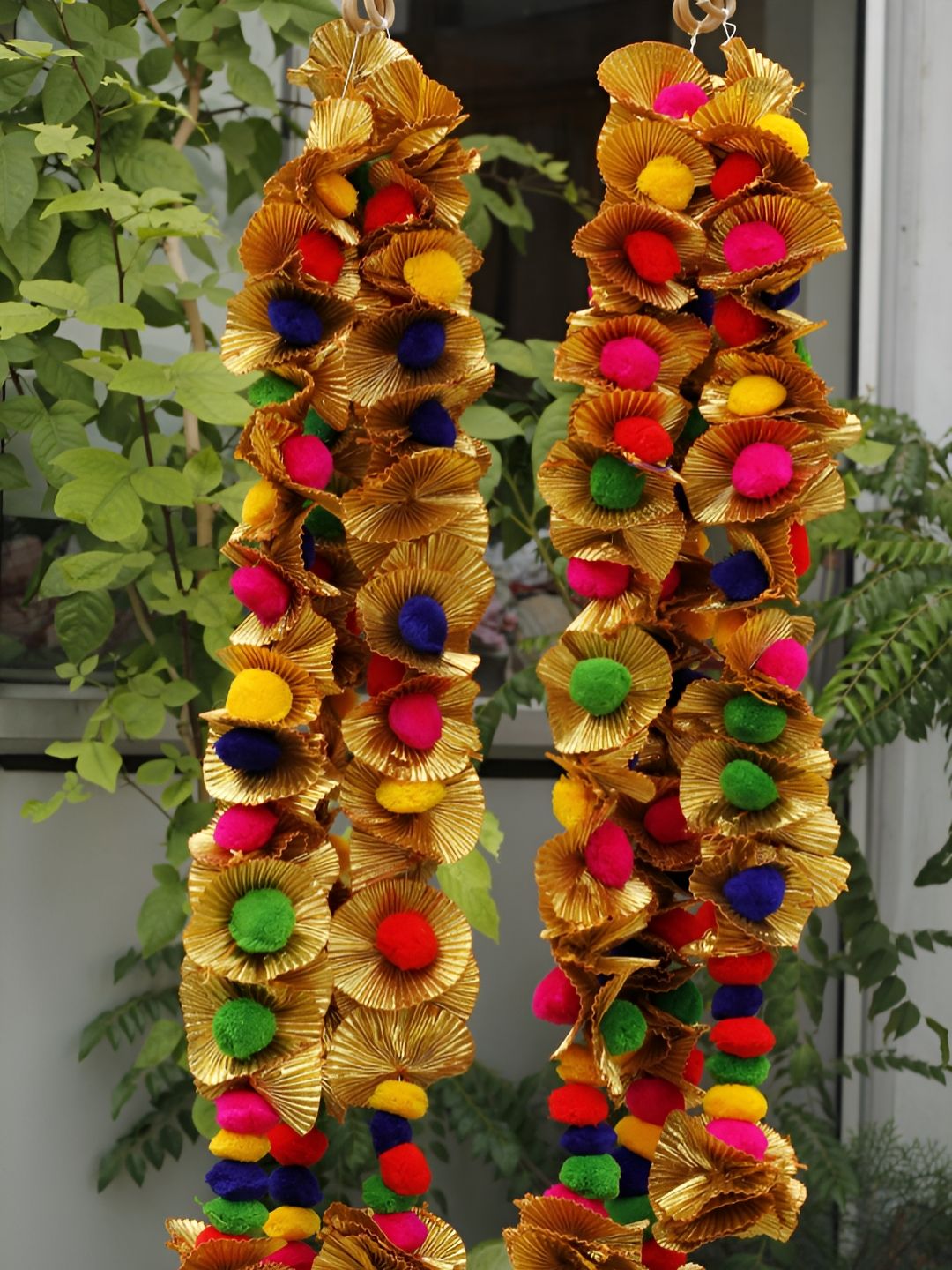 Sellplus Set Of 6 Pompom Toran