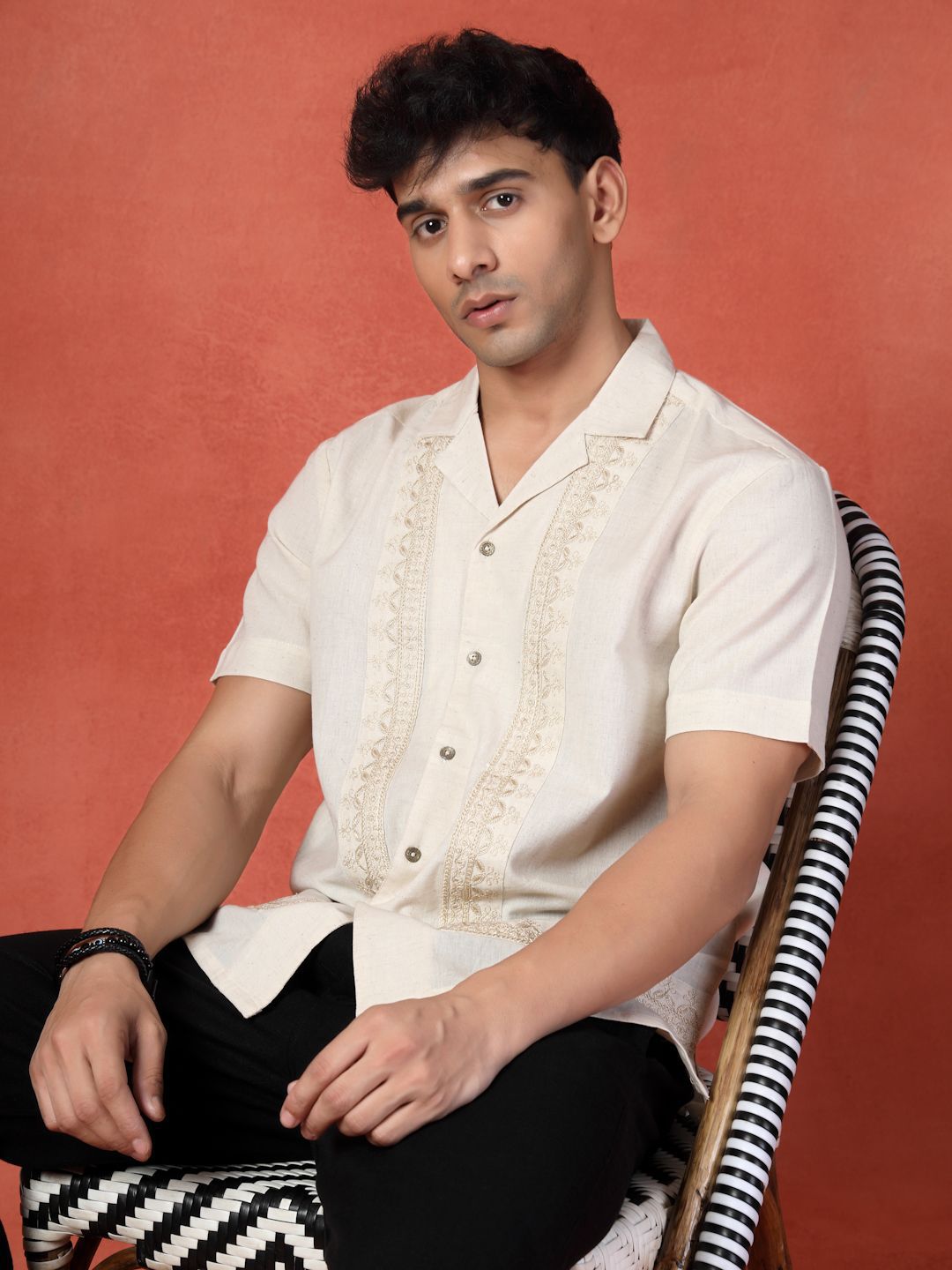 Sangria Embroidered Cotton Cubans Collar Shirt