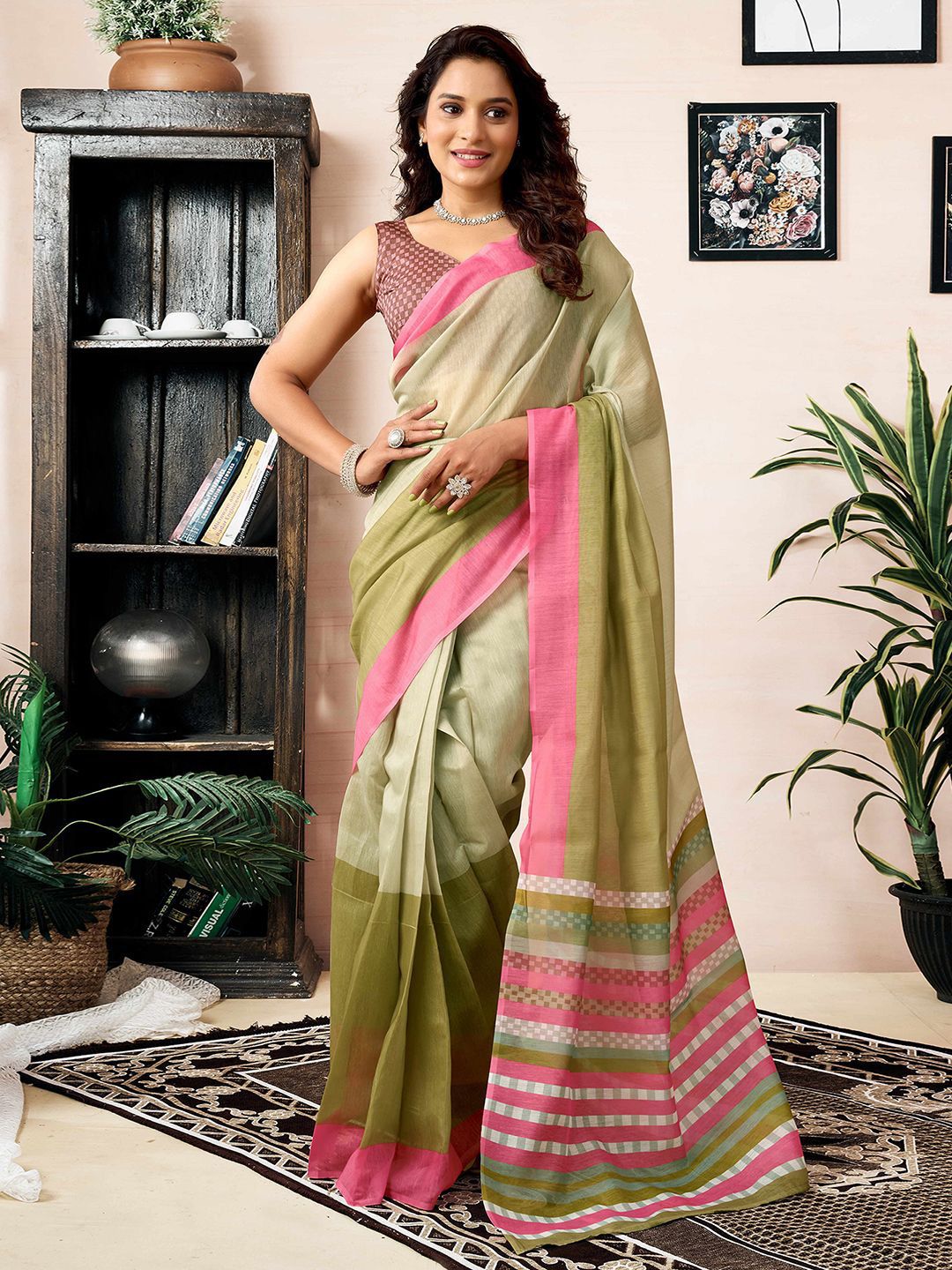 Mitera Solid Ready to Wear Saree