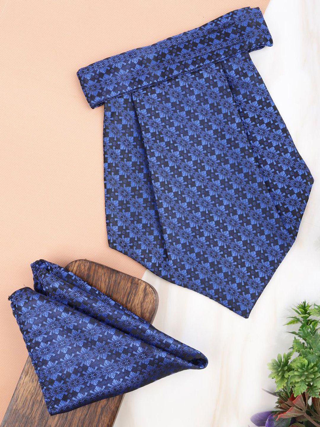 Alvaro Castagnino Men Printed Cravat & Pocket Square